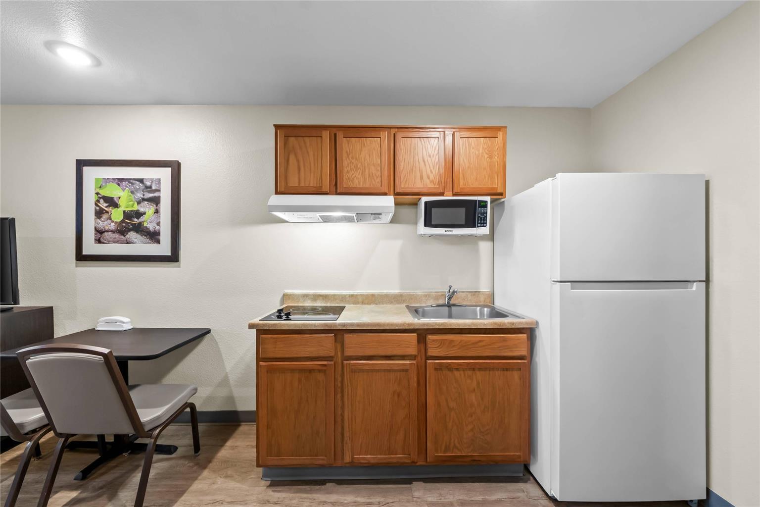WoodSpring Suites San Antonio South - photo 8