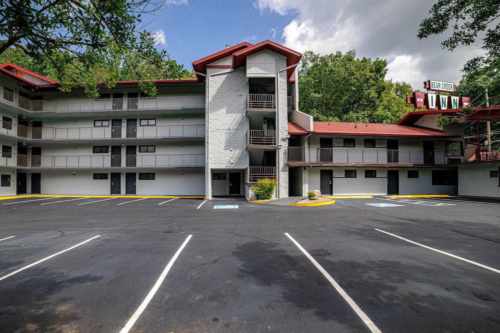 Bear Creek Inn - photo 35