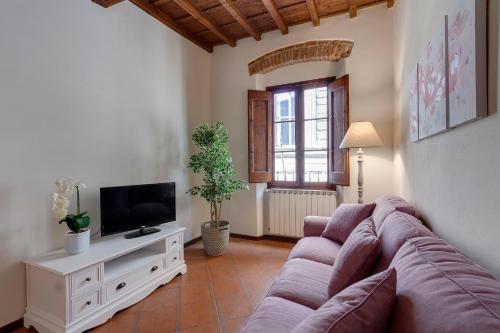 Charlotte — 4-Star Luxury Hotel in Florence, Italy