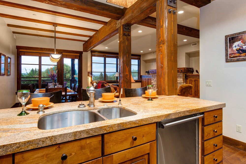 Abode at Silver Star - photo 7