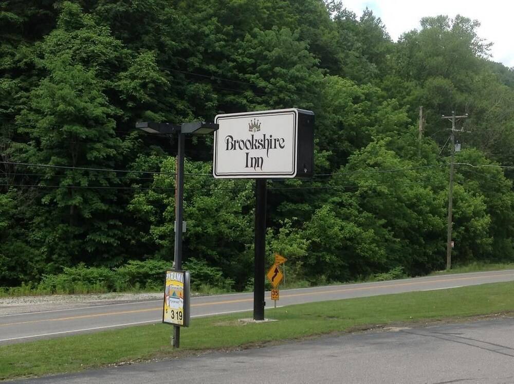 Brookshire Inn - photo 15