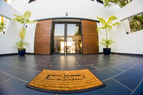 Villa Ilo Majunga — 4-Star Luxury Hotel in Mahajanga, Madagascar