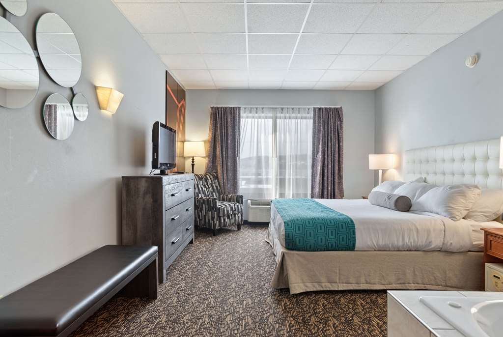 Elevation Inn & Suites Trademark Collection by Wyndham - photo 2