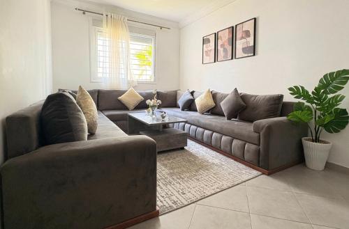 Cosy Apartment Near Beach & Airport — 4-Star Luxury Hotel in Tangier, Morocco