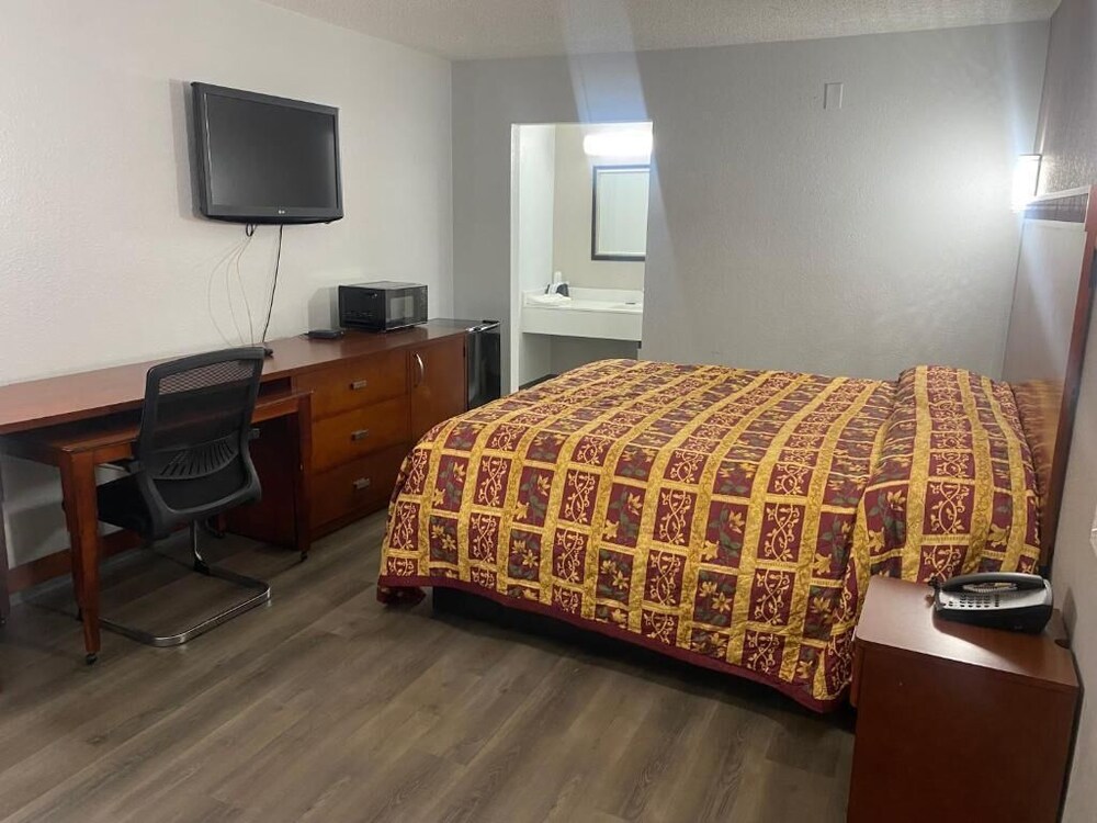 American Inn and Suites Atlanta Airport Jonesboro I 75 - photo 8