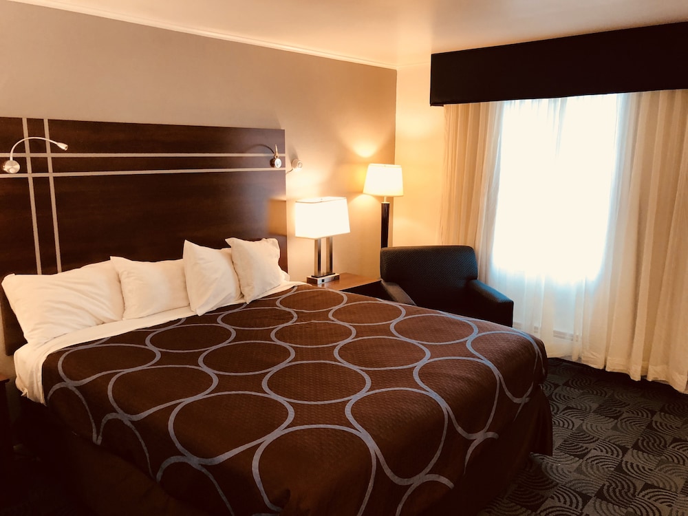 Berkshire Inn - photo 3