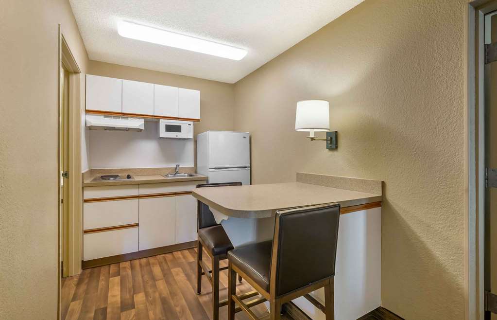 Extended Stay America Suites Portland Tigard - photo 41