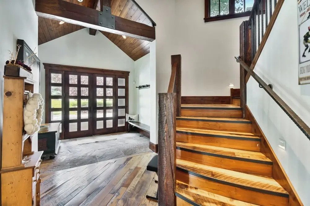 Shadow Mountain - carbon neutral hotel in Bridgeport
