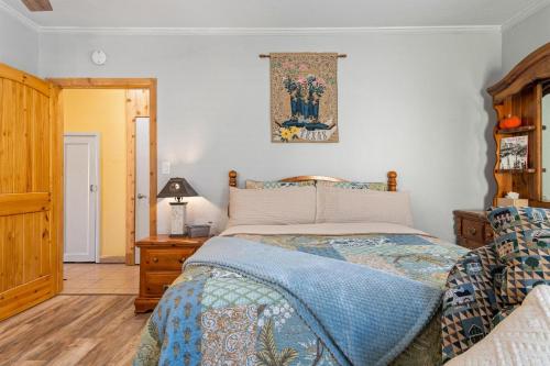Pegs Place — hotel in Denison