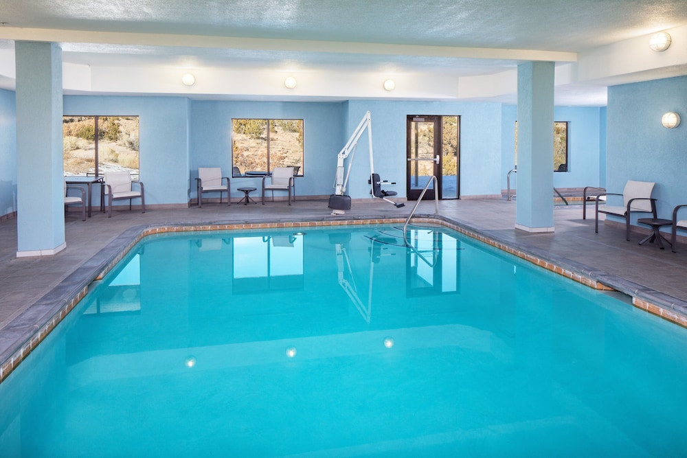 Holiday Inn Express & Suites Los Alamos Entrada Park by IHG - photo 23