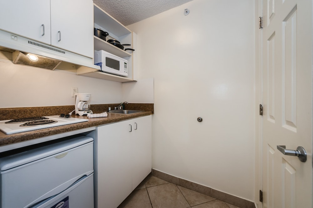 Tampa Bay Extended Stay Hotel - photo 30