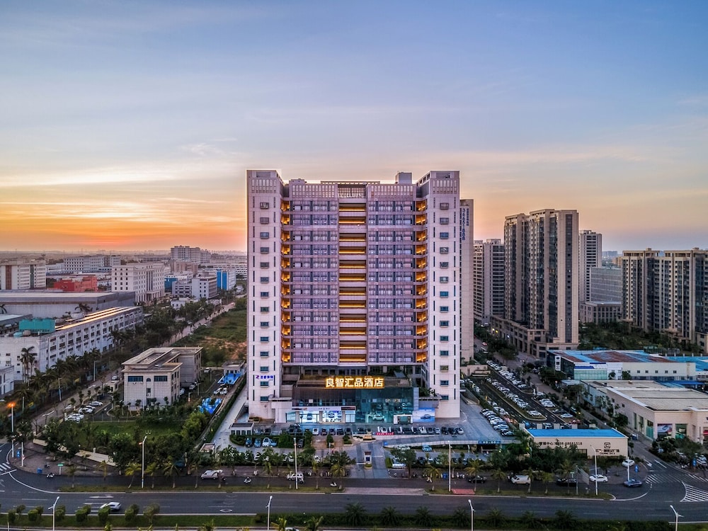 Liangzhi Huipin Hotel in Haikou, People's Republic of China