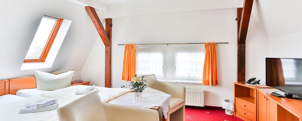 Hotel & Pension Villa Camenz — Guestrow — photo 5