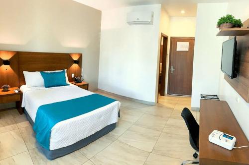 Aquamarina Hotel — Manta