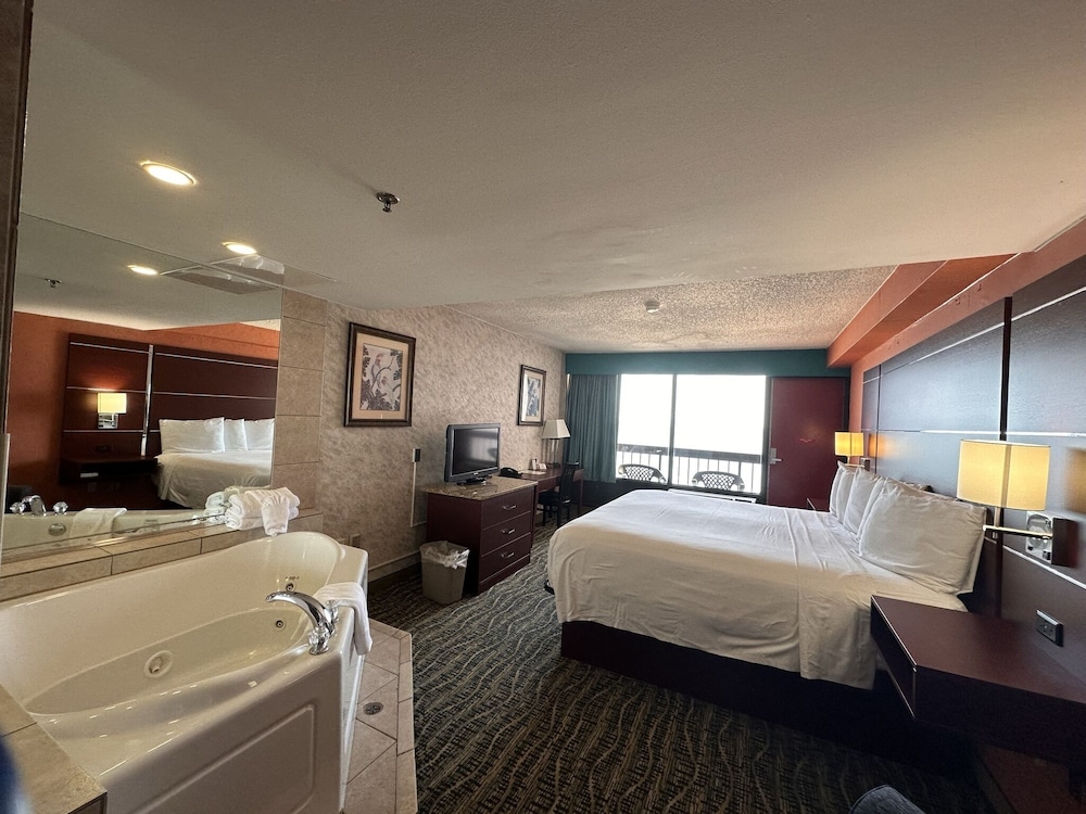 The Breakers Resort Inn - photo 8