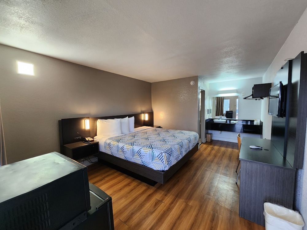 Motel6 North Little Rock AR - photo 10
