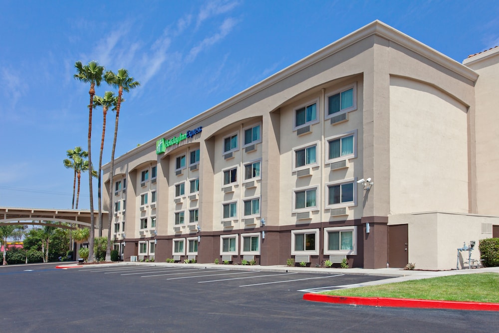 Holiday Inn Express San Bernardino Colton by IHG in Colton, United States