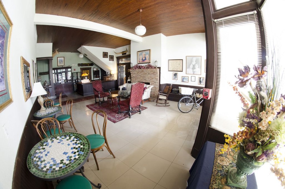Riverview Hotel - photo 6