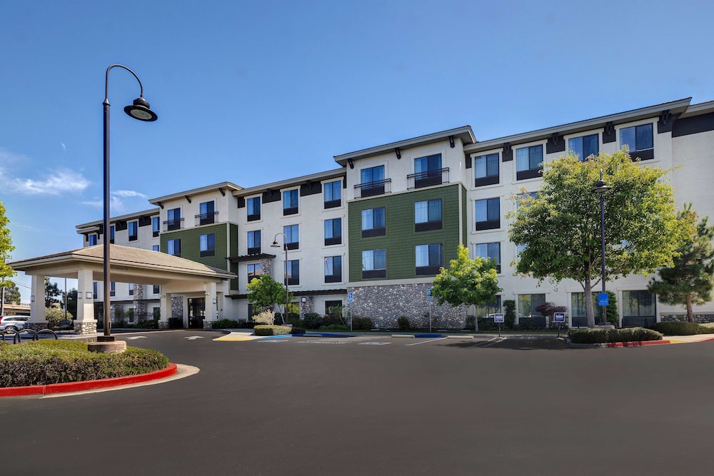 Hampton Inn & Suites San Luis Obispo - photo 54