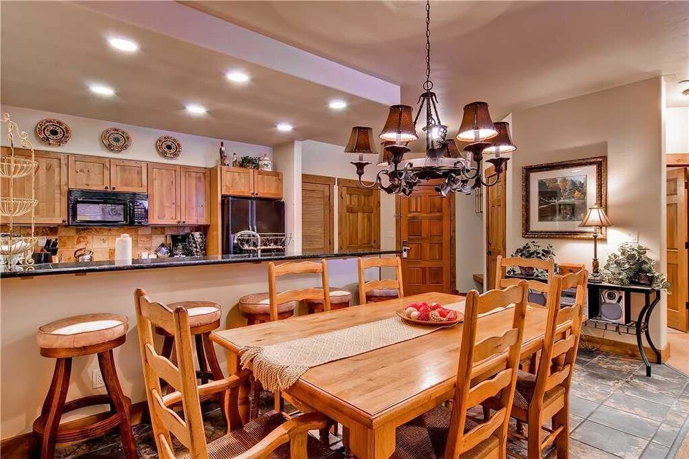 3102 Champagne Lodge Trappeur's Crossing Apartment 2 — 4-Star Luxury Hotel in Steamboat Springs, United States