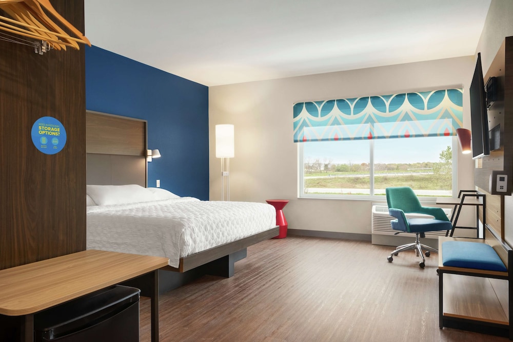 Tru By Hilton Milwaukee Brookfield - photo 19