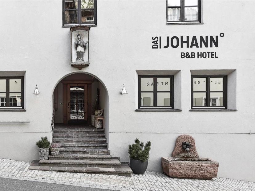 Arlberg Lodges — hotel in Kloesterle