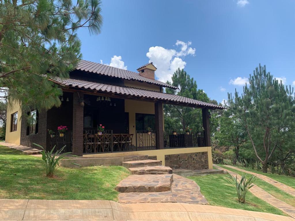 Cabaña No.7 Puerta del Bosque Mazamitla. in Mazamitla, Mexico