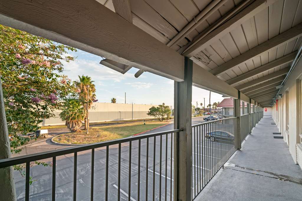 La Quinta Inn by Wyndham Corpus Christi North - photo 15