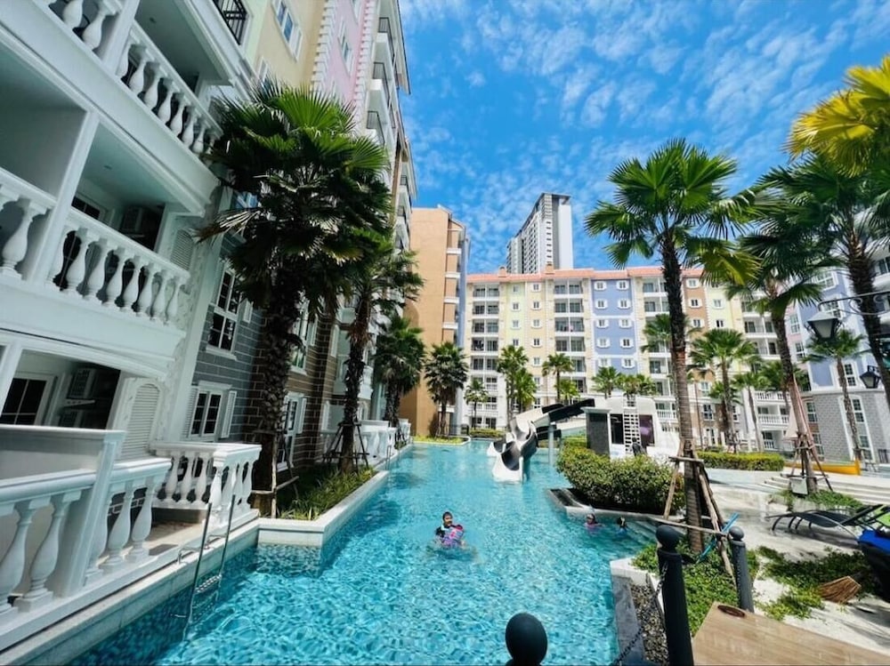 Seven Seas Cote d' Azur Sea View — 4-Star Luxury Hotel in Pattaya, Thailand