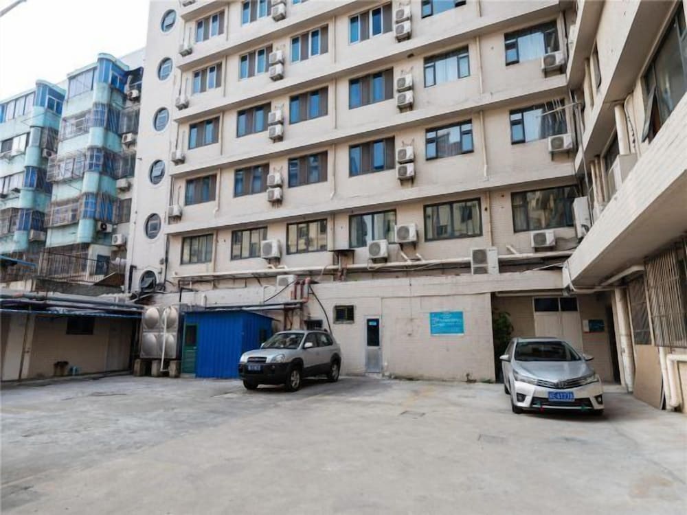 Jinjiang Inn Kunshan Renmin Road West Street — hotel in Kunshan