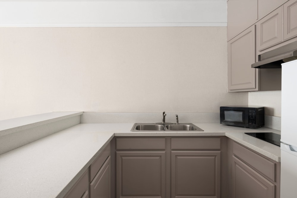 Holiday Inn Express Hotel & Suites San Dimas by IHG - photo 24