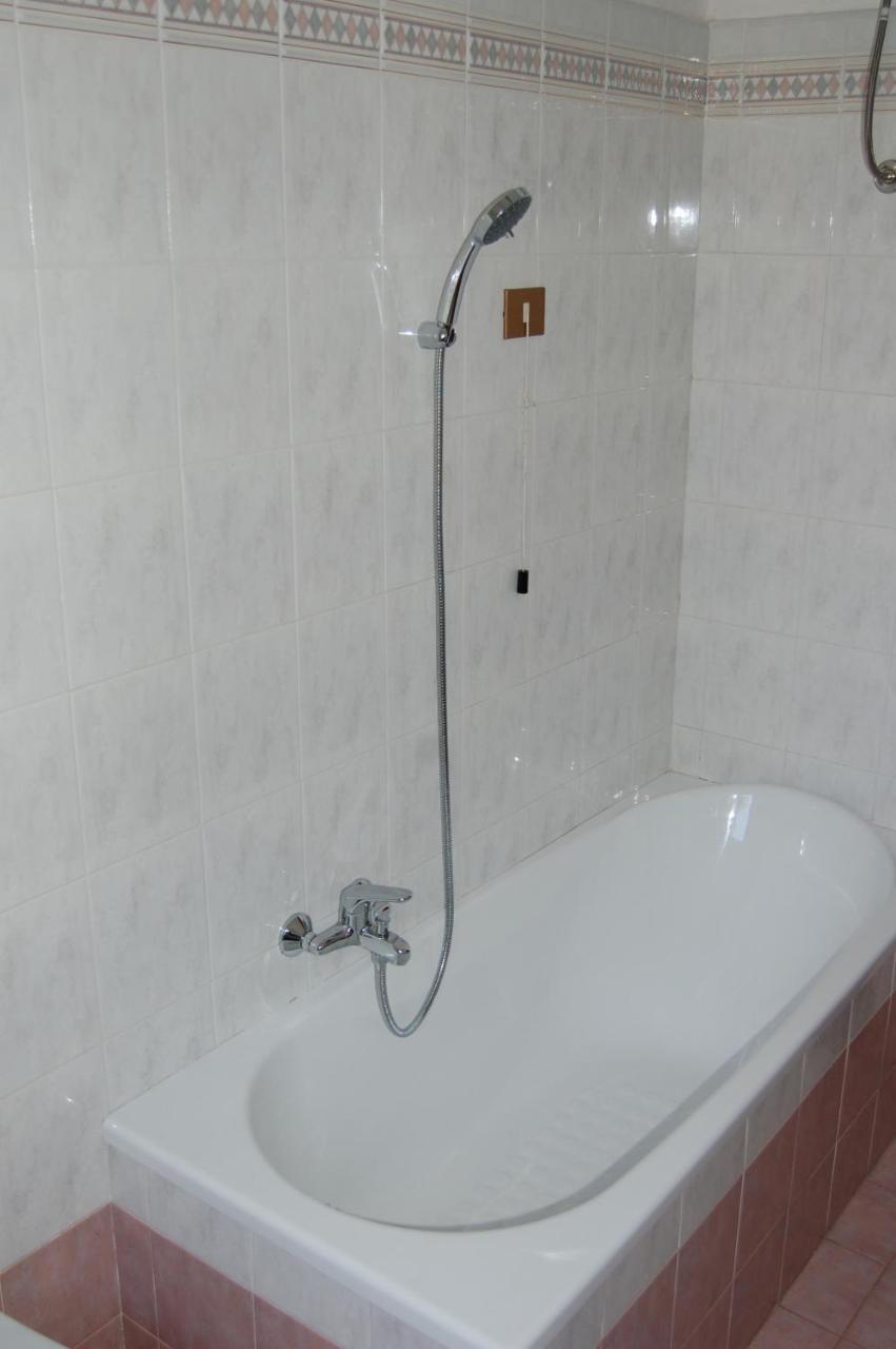 Villetta Degli Ulivi — 4-Star Luxury Hotel in Santa Rufina, Italy