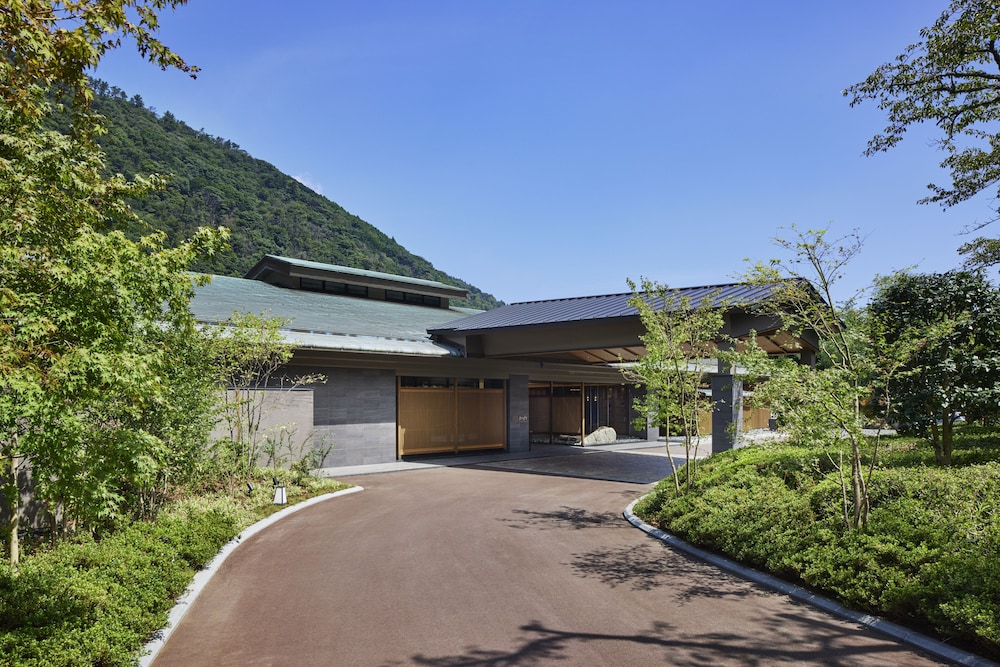 Hotel Hatsuhana in Hakone, Japan