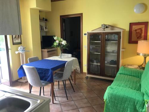 Casa Vacanze Gerenzone Lecco — 4-Star Luxury Hotel in Lecco, Italy