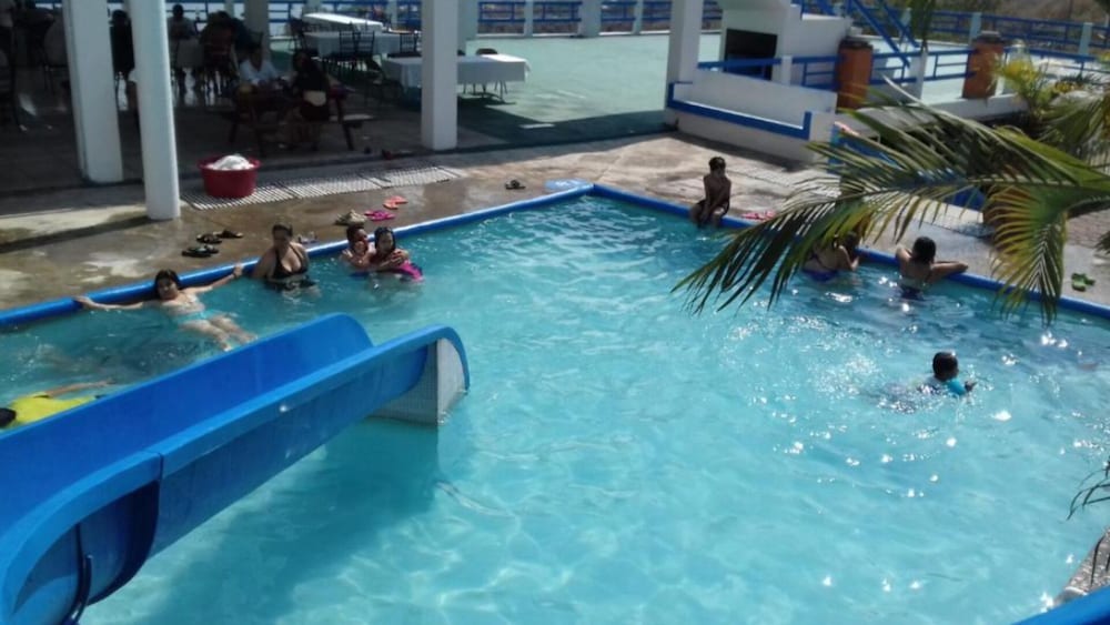 Hotel Ameyali Tequesquitengo — Tequesquitengo