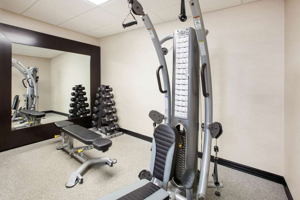 La Quinta Inn & Suites by Wyndham Cincinnati Airpt Florence - photo 6