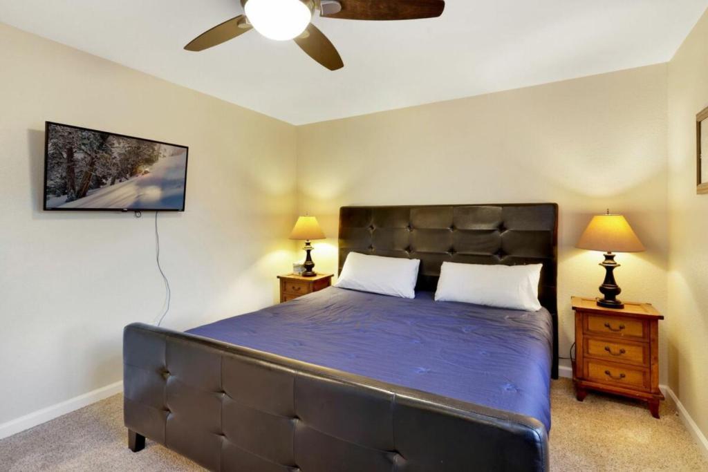 Beary Peaceful — 4-Star Luxury Hotel in Big Bear City, United States