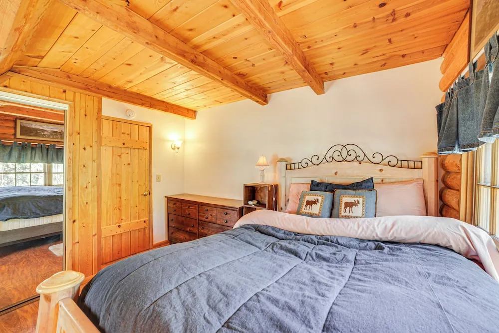 Pine Mountain Club Log Cabin w Resort Amenities - photo 3
