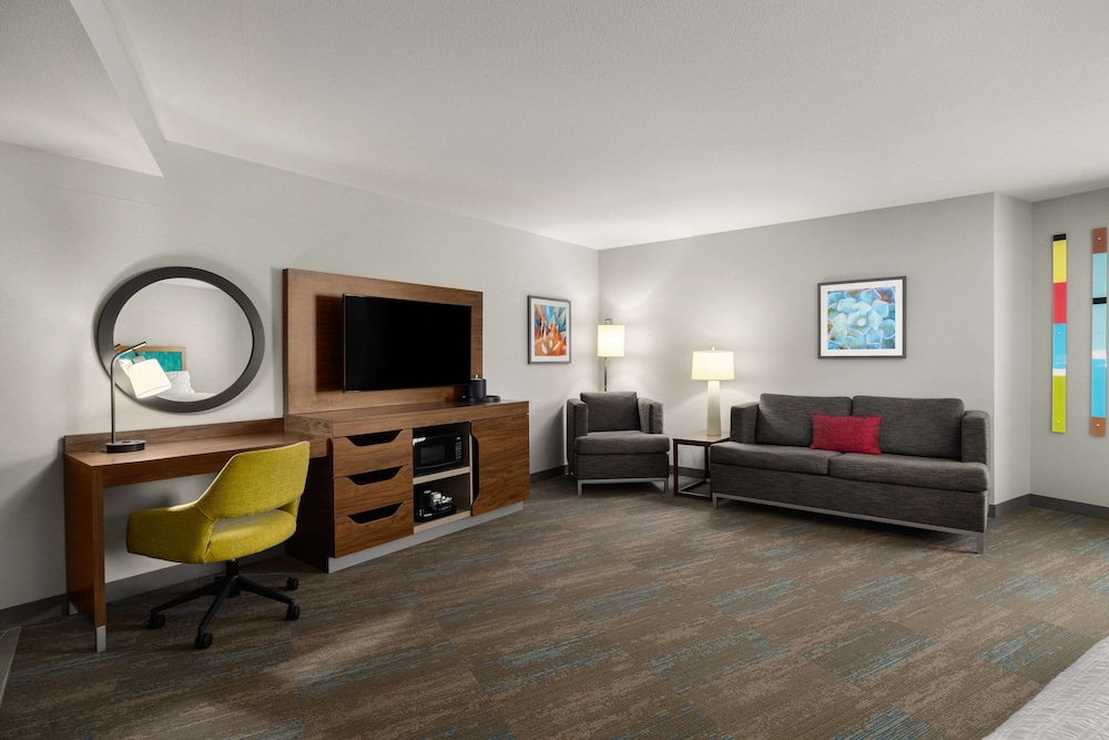 Hampton Inn by Hilton Carefree - photo 32
