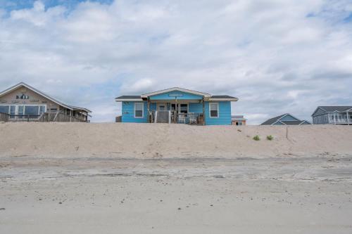 Cabana Boy by Oak Island Accommodations - photo 5