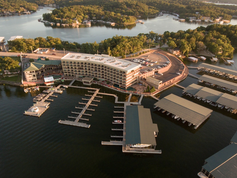 Camden on the Lake Resort & Spa - photo 61