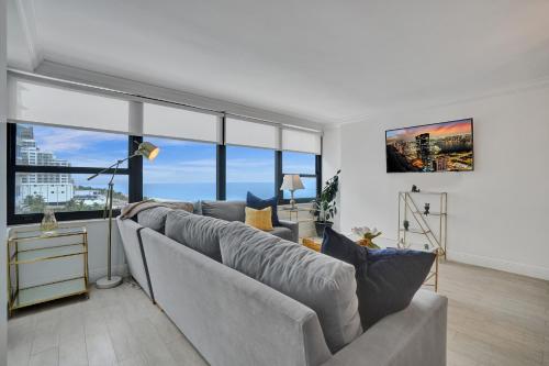 Adorable 2 Bedroom Condo Beach Service 904 — 4-Star Luxury Hotel in Miami Beach, United States