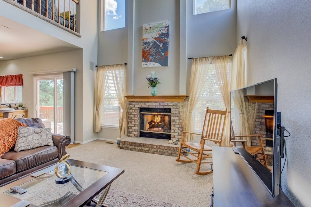 4BR AF Academyw hot Tub & Firepit - photo 30