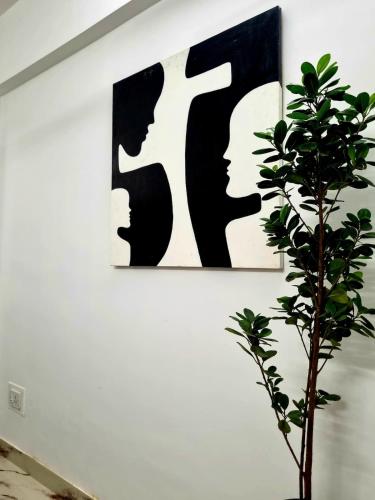 Enzo Studio Apartment at Pali Hill