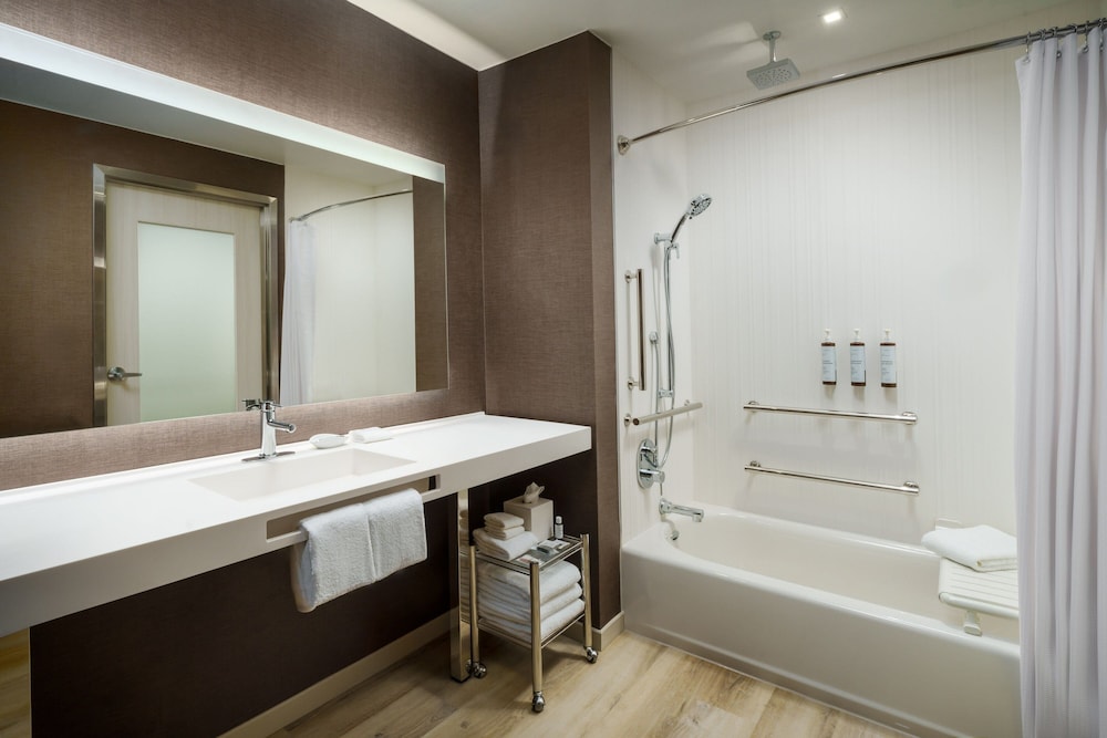 AC Hotel by Marriott Jacksonville St Johns Town Center - photo 28