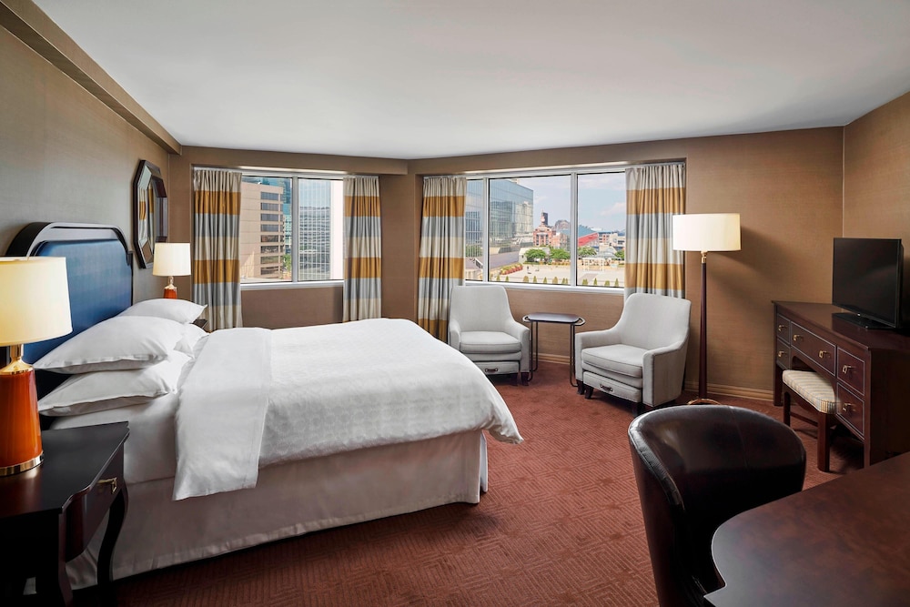 Sheraton Inner Harbor - photo 8