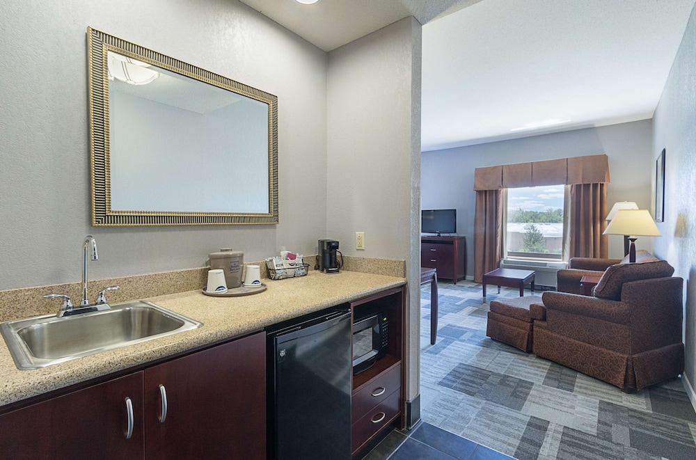 Hampton Inn & Suites Indianapolis Brownsburg - photo 20