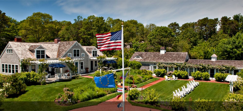 A Little Inn on Pleasant Bay - carbon neutral hotel in Orleans