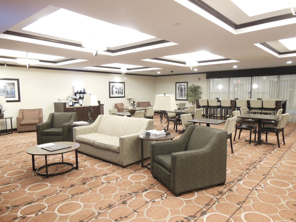 Holiday Inn Express & Suites Washington Meadow Lands by IHG - photo 23