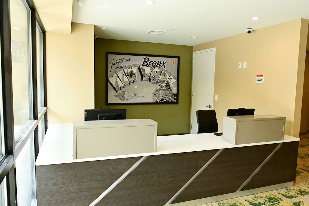 Super 8 by Wyndham Bronx Near Botanical Garden - photo 3